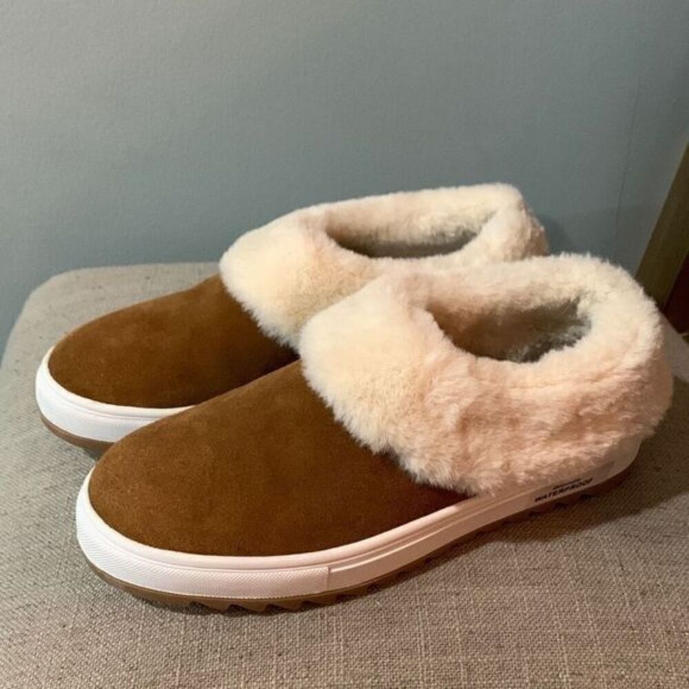 Blondo Suri Camel Suede Waterproof slipper / Sneakers size 6